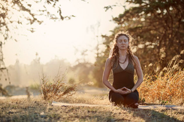 equilibrar seu bem-estar físico e mental-meditar